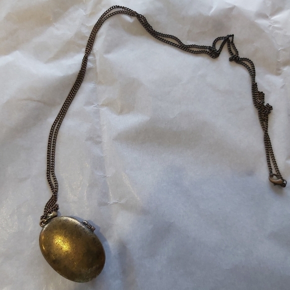 Necklace&Locket/B1 - Picture 5 of 8